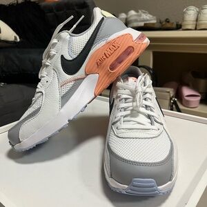 Nike Women's Air Max Excee 100